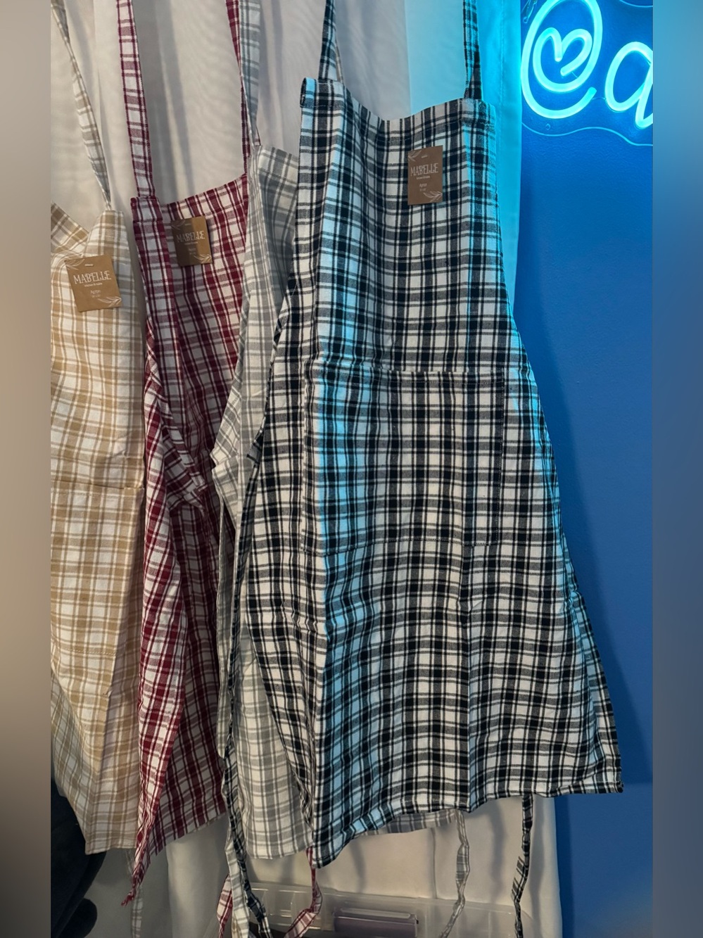 Mabelle Kitchen & Table Buffalo Plaid Woven Apron - Picture 3 of 11